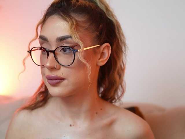 aileenkiss cam belle