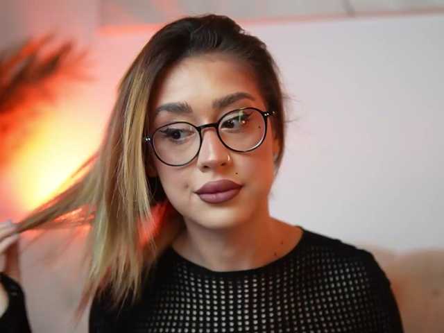 AileenKiss live cam on BongaCams