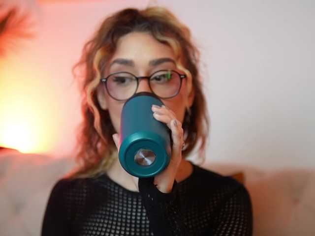 AileenKiss live cam