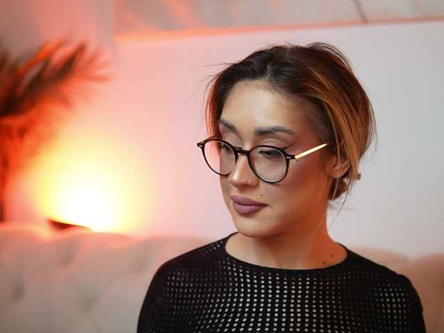AileenKiss live cam