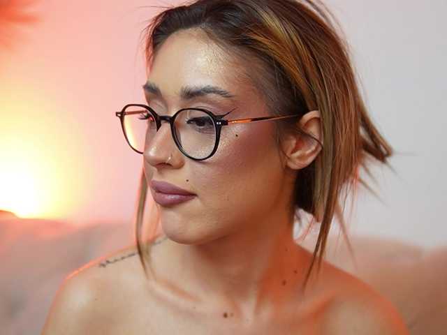AileenKiss live cam