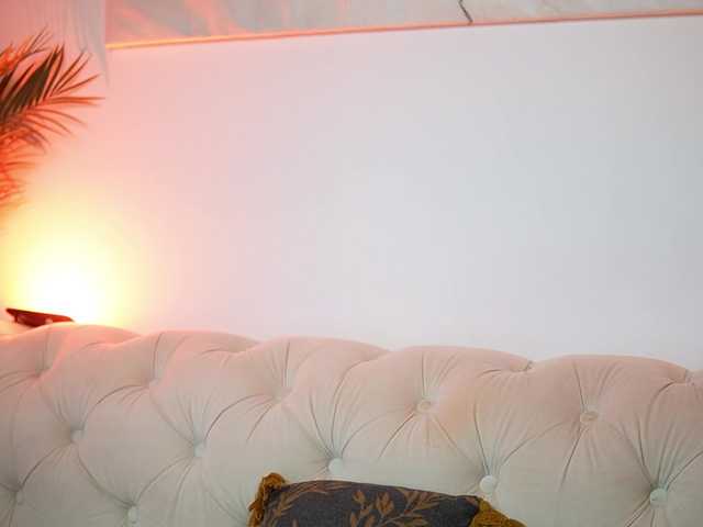 AileenKiss live cam on BongaCams