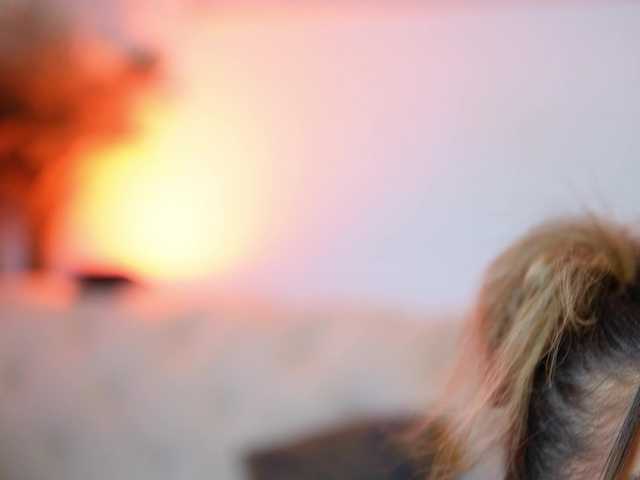 AileenKiss live cam on BongaCams
