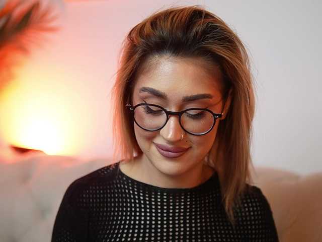 AileenKiss live webcam show