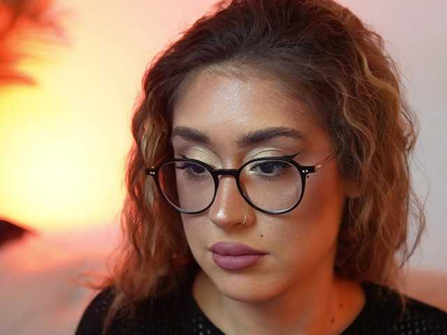 AileenKiss live cam on BongaCams