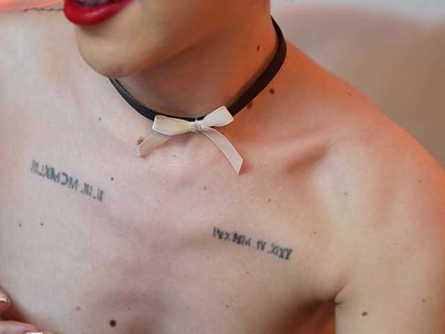 AileenKiss's BongaCams show and profile