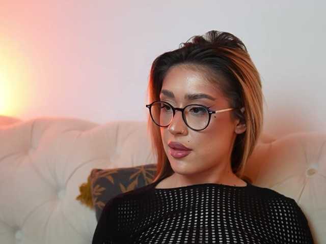 AileenKiss, live now on BongaCams