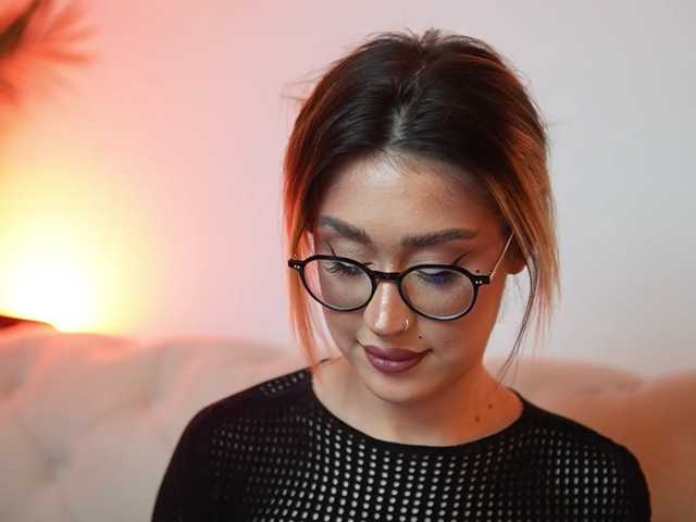 AileenKiss live cam on BongaCams