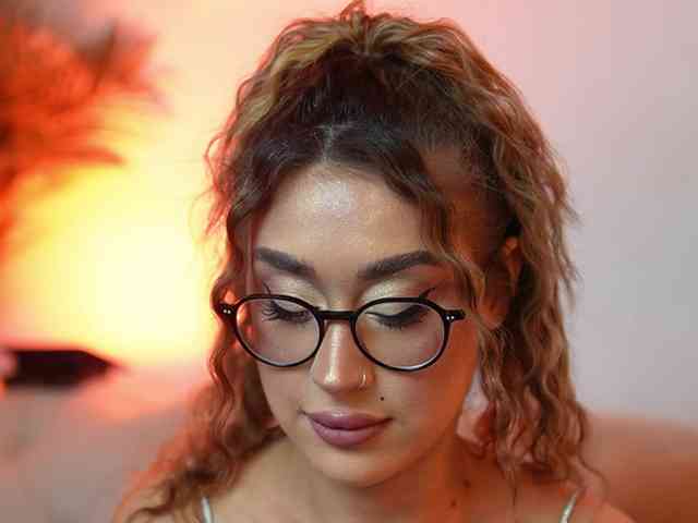 AileenKiss webcam