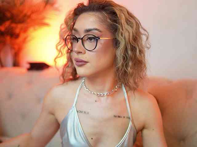 AileenKiss webcam