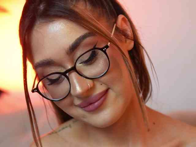 AileenKiss webcam