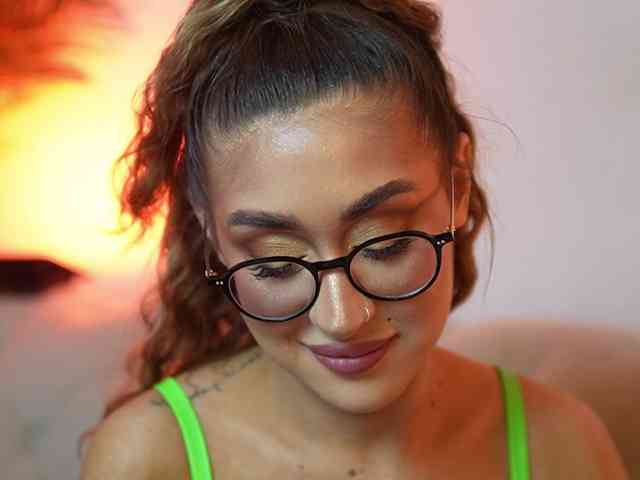 AileenKiss webcam