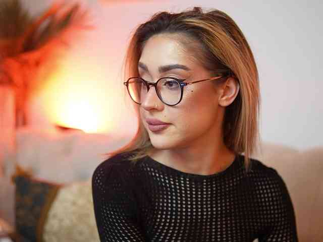 AileenKiss webcam