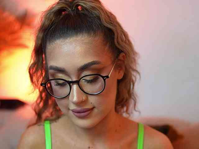 AileenKiss webcam