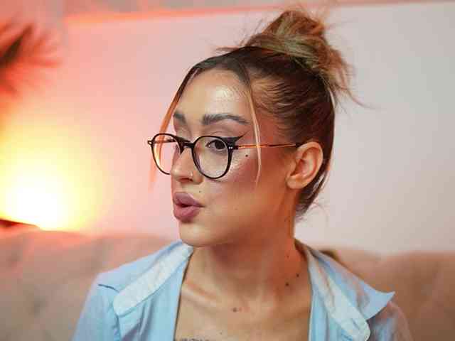 AileenKiss webcam