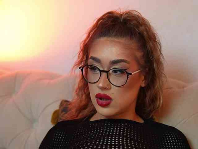 AileenKiss webcam