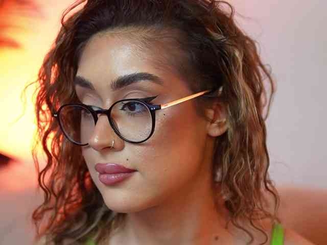 AileenKiss webcam