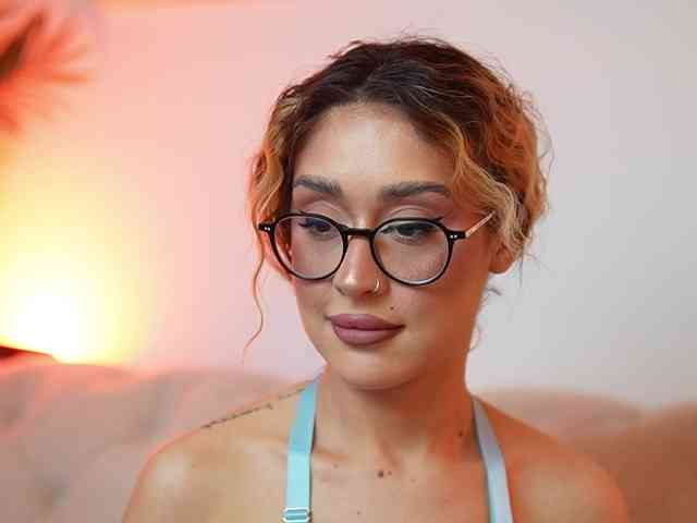 AileenKiss webcam