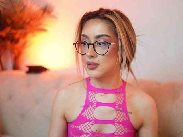 AileenKiss webcam