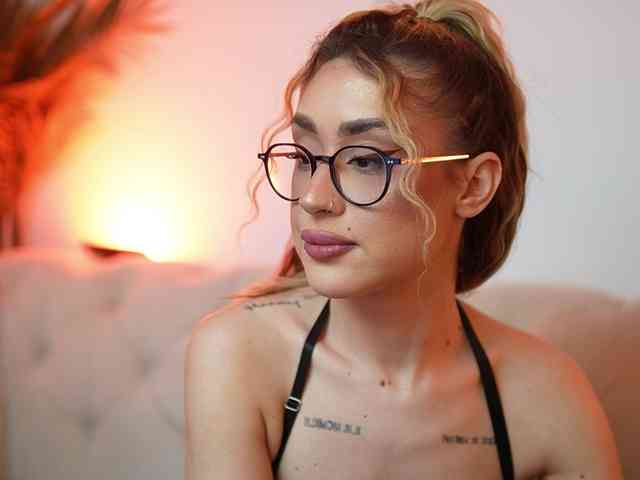 AileenKiss webcam
