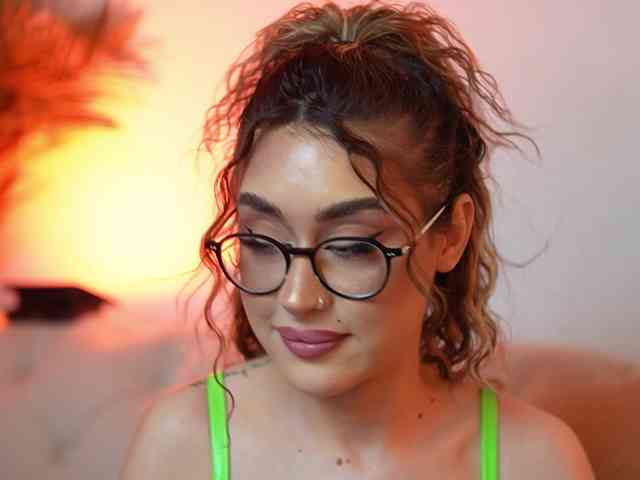 AileenKiss webcam
