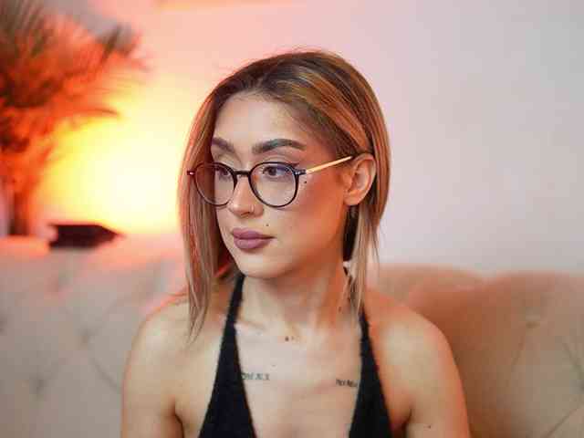 AileenKiss webcam