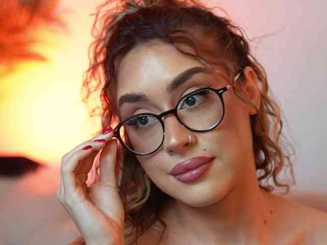 AileenKiss webcam