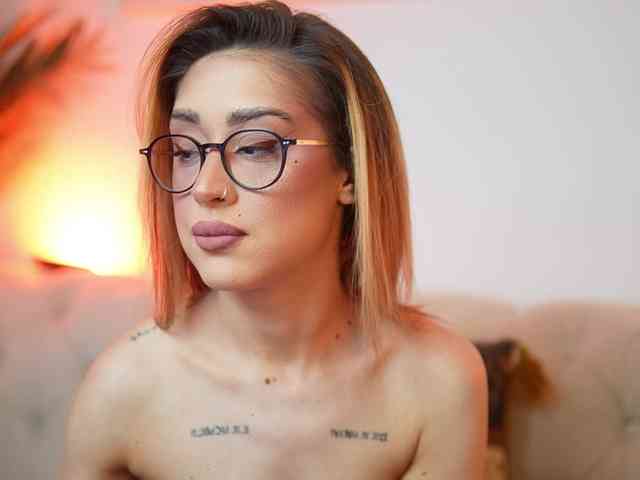 AileenKiss AileenKiss