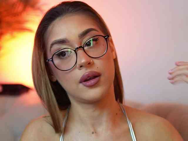 AileenKiss webcam
