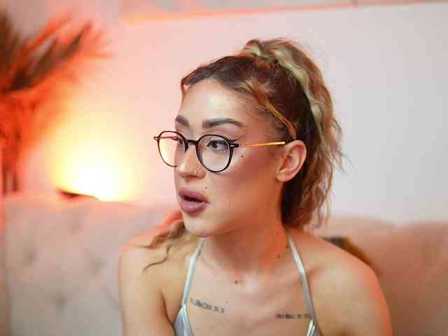 AileenKiss webcam
