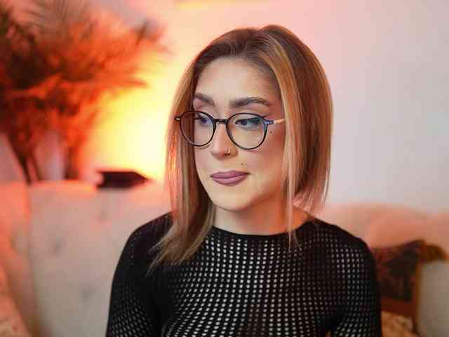 AileenKiss webcam