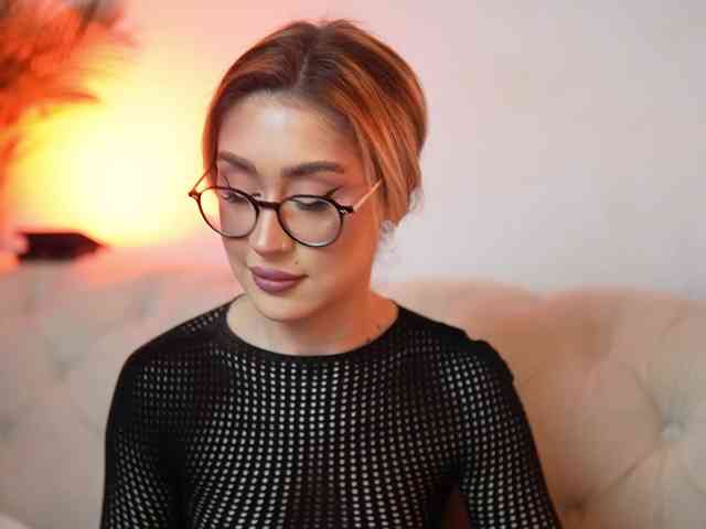 AileenKiss webcam