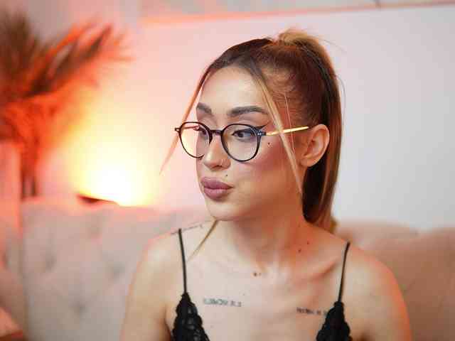 AileenKiss webcam
