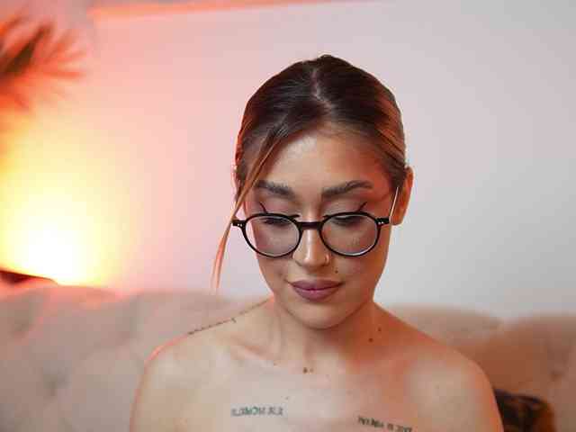 AileenKiss webcam