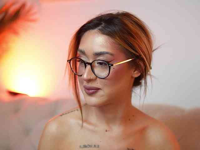 AileenKiss webcam