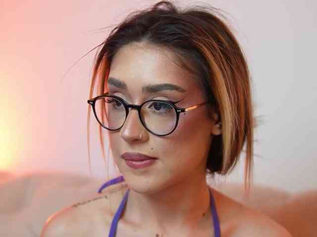 AileenKiss webcam