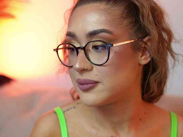 AileenKiss AileenKiss