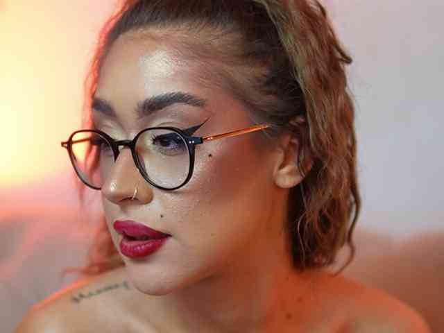 AileenKiss webcam