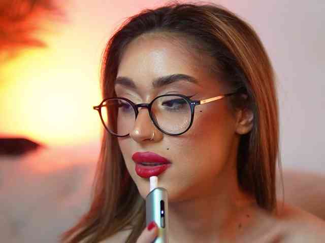 AileenKiss webcam