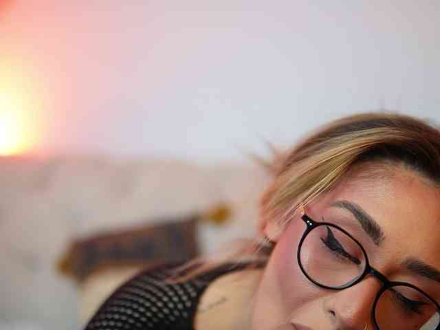 AileenKiss webcam