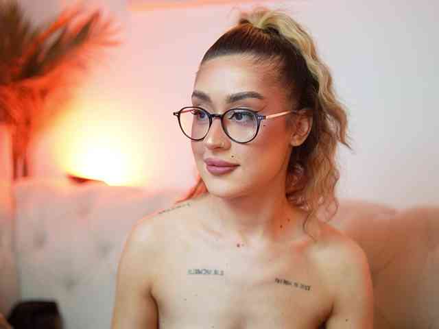AileenKiss AileenKiss