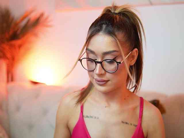 AileenKiss webcam