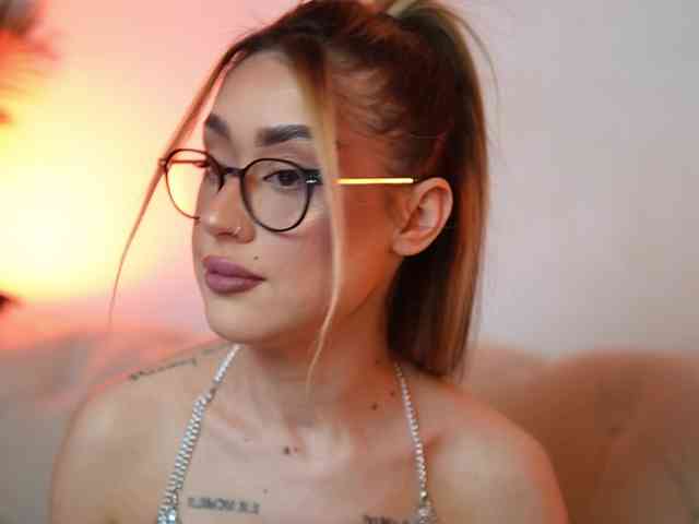 AileenKiss webcam