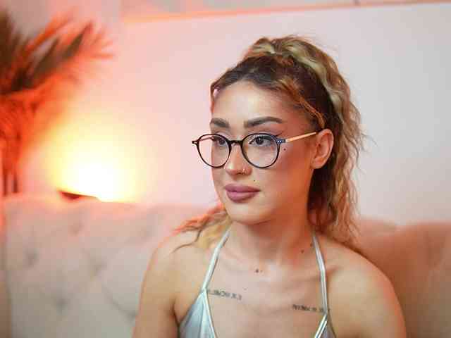 AileenKiss webcam