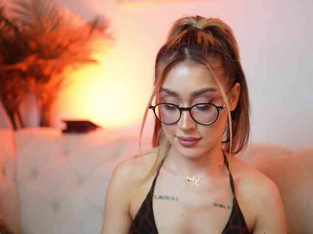 AileenKiss AileenKiss