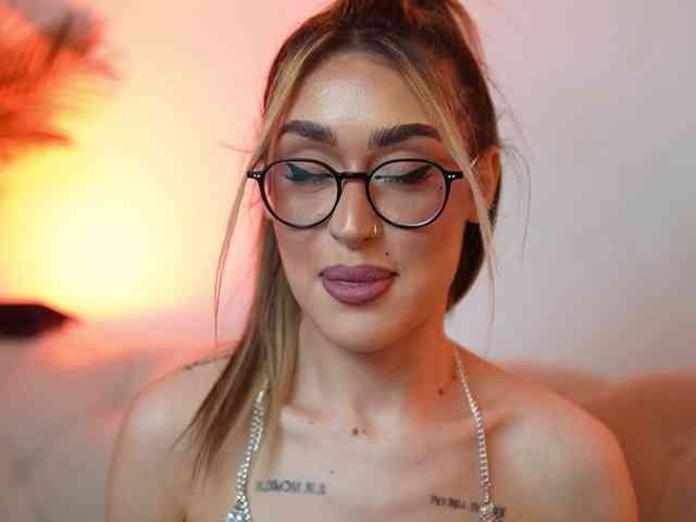 AileenKiss webcam