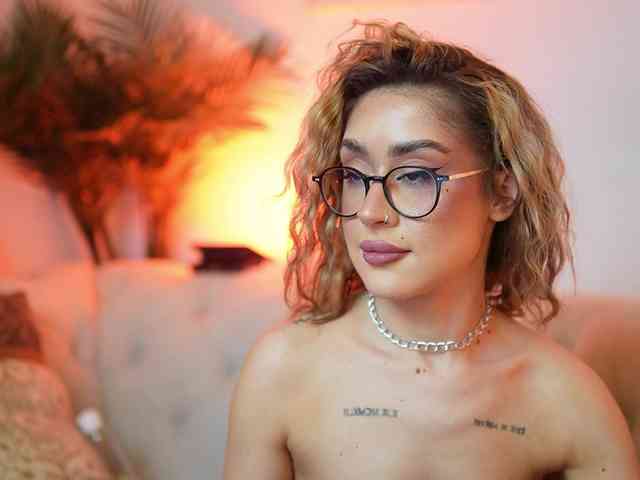 AileenKiss webcam