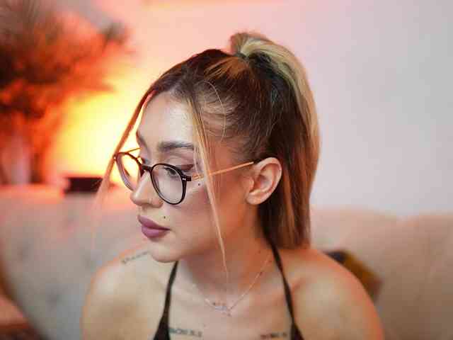 AileenKiss webcam