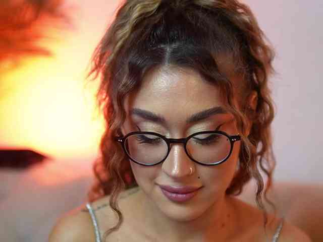 AileenKiss webcam