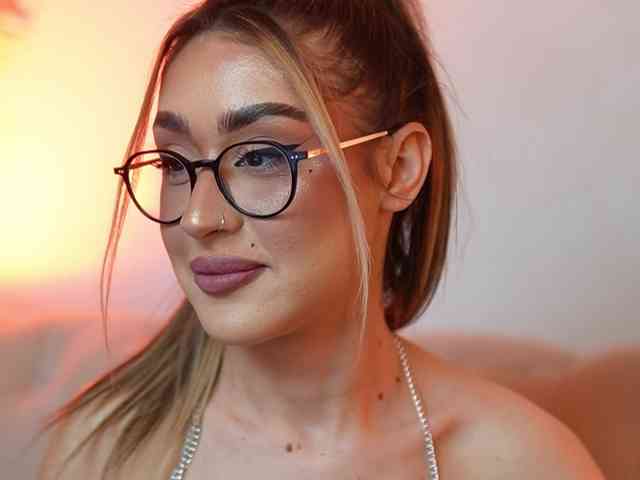 AileenKiss webcam
